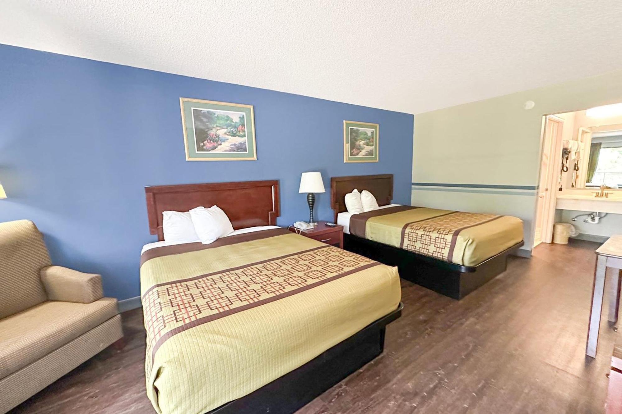 Executive Inn Ridgeway I-77 Екстериор снимка