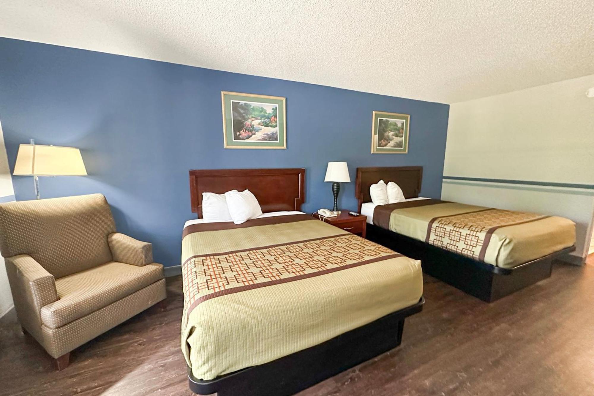 Executive Inn Ridgeway I-77 Екстериор снимка