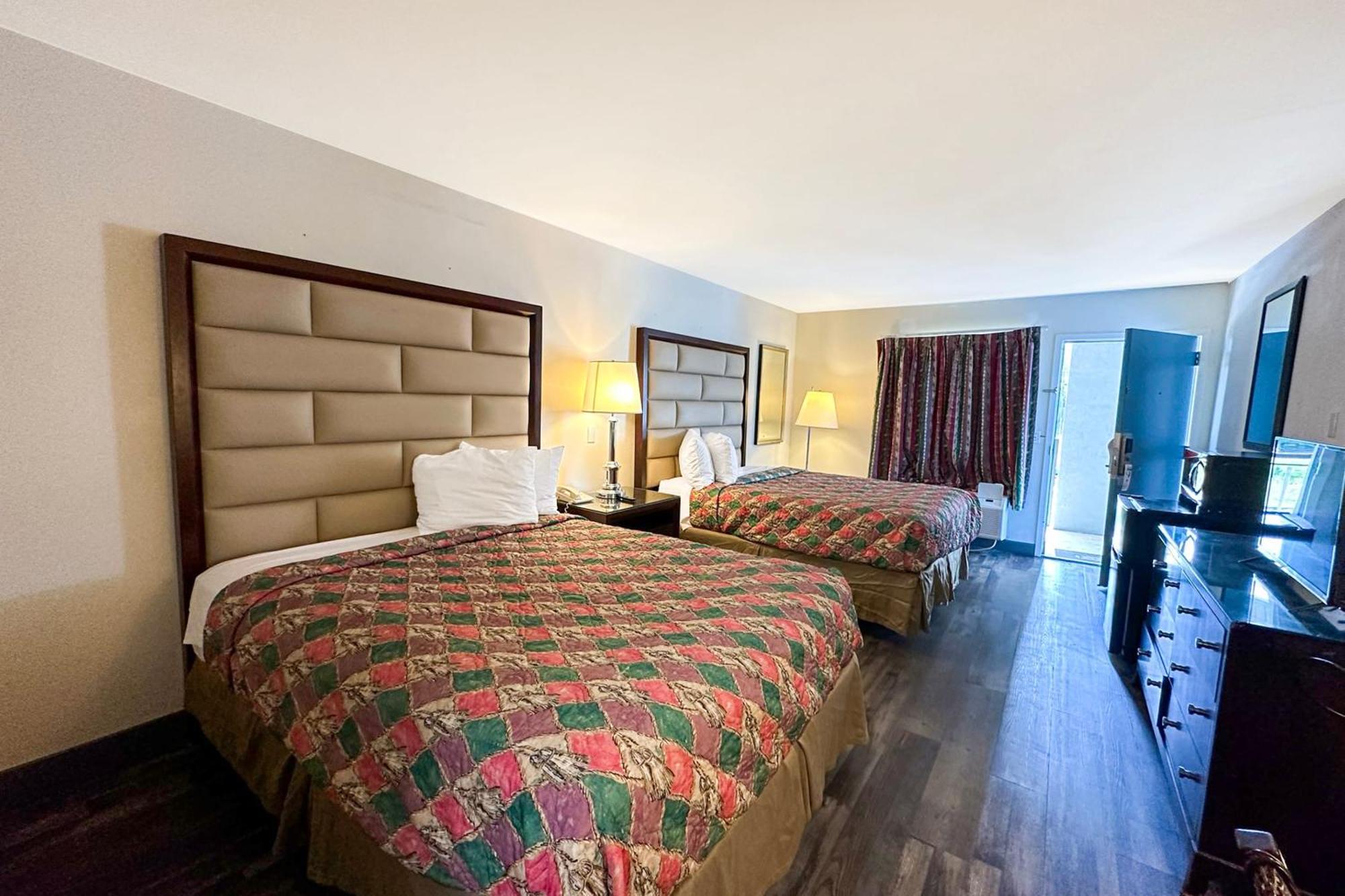 Executive Inn Ridgeway I-77 Екстериор снимка